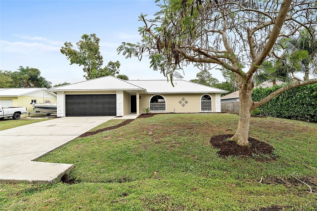 914 Devon Avenue, Sebastian, FL 32958