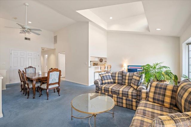 240-30B Oak Park Drive 31B, Douglaston, NY 11362