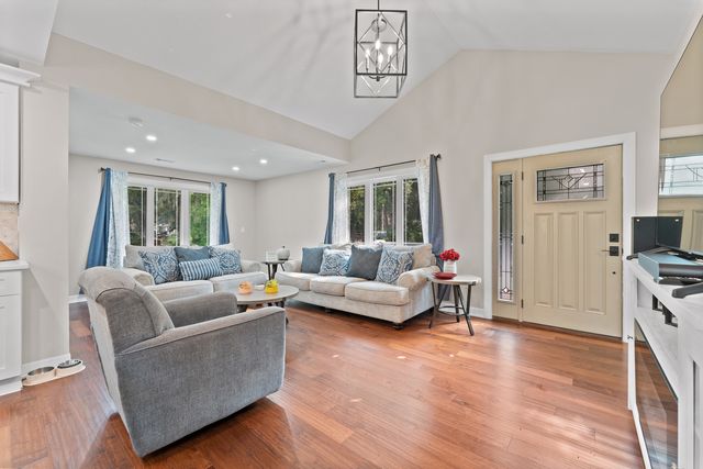 54 Willow Springs Lane, Plano, IL 60545