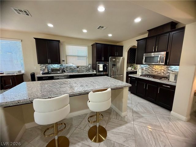 207 Augusta Course Avenue, Las Vegas, NV 89148