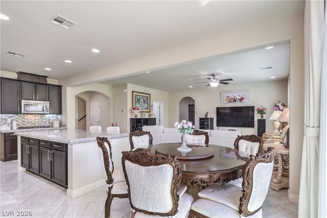 207 Augusta Course Avenue, Las Vegas, NV 89148