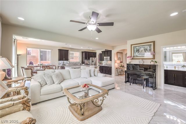 207 Augusta Course Avenue, Las Vegas, NV 89148