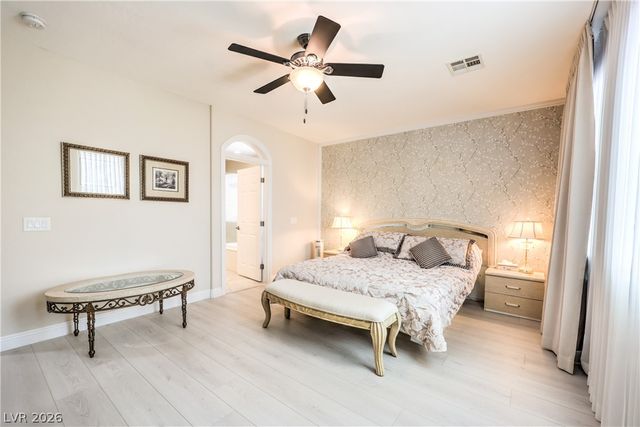 207 Augusta Course Avenue, Las Vegas, NV 89148