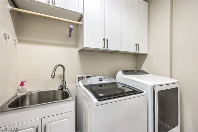 207 Augusta Course Avenue, Las Vegas, NV 89148