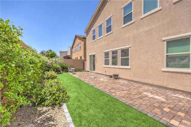 207 Augusta Course Avenue, Las Vegas, NV 89148