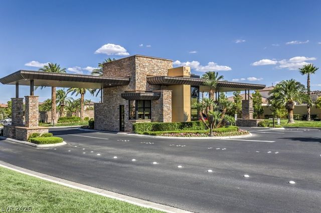 207 Augusta Course Avenue, Las Vegas, NV 89148