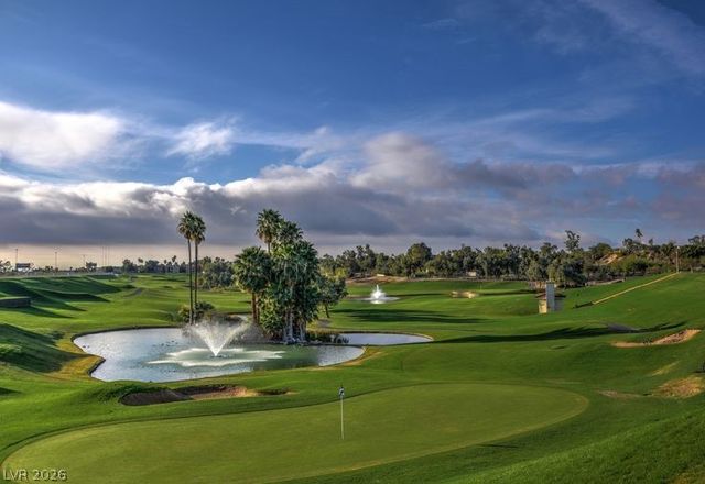 207 Augusta Course Avenue, Las Vegas, NV 89148