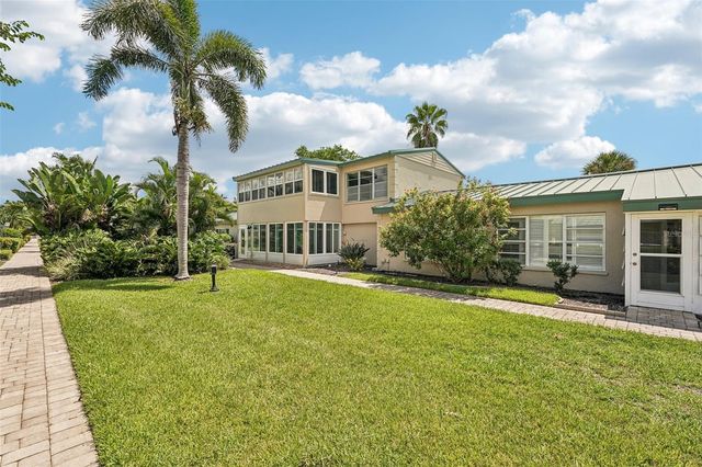 5860 MIDNIGHT PASS ROAD 23, Sarasota, FL 34242