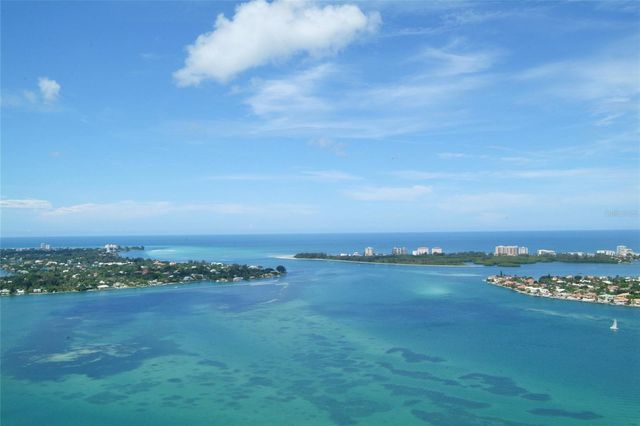 5860 MIDNIGHT PASS ROAD 23, Sarasota, FL 34242