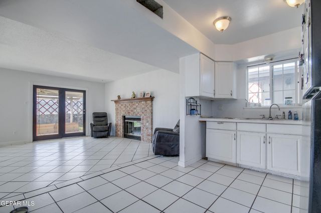 4724 AMBASSADOR Drive, El Paso, TX 79924