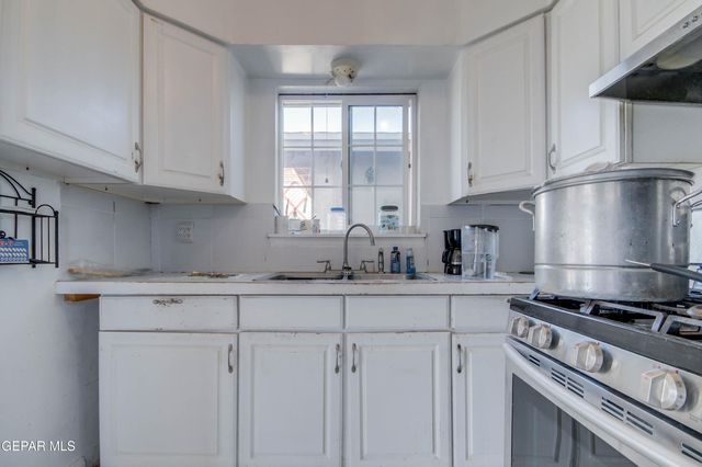 4724 AMBASSADOR Drive, El Paso, TX 79924