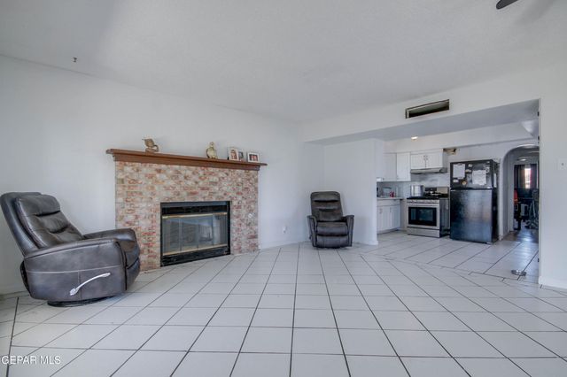 4724 AMBASSADOR Drive, El Paso, TX 79924
