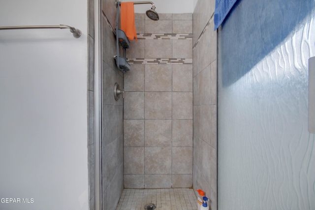 4724 AMBASSADOR Drive, El Paso, TX 79924