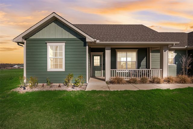 700 Lathem Boulevard, Venus, TX 76084