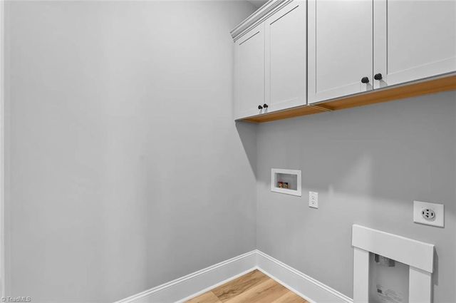 4514 Hanes Lake Drive, Winston-salem, NC 27106