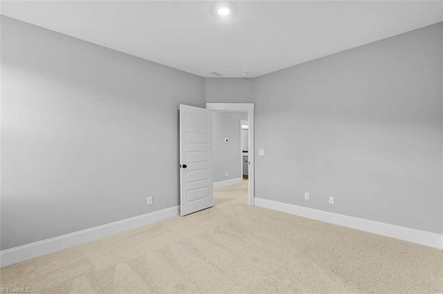 4514 Hanes Lake Drive, Winston-salem, NC 27106