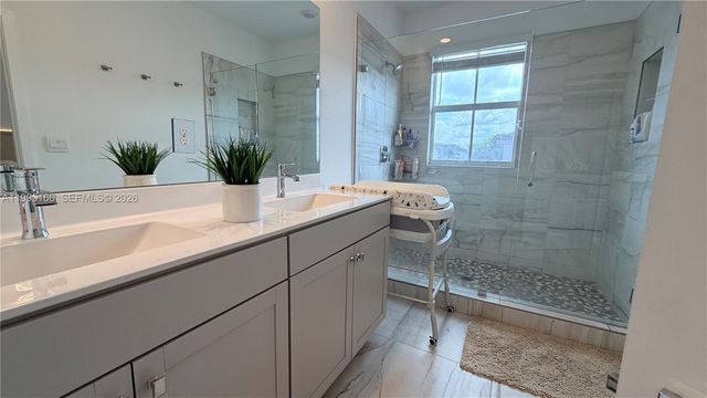 181 SW 170th Ave, Pembroke Pines, FL 33027