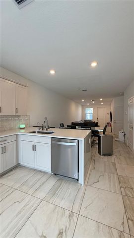 181 SW 170th Ave, Pembroke Pines, FL 33027
