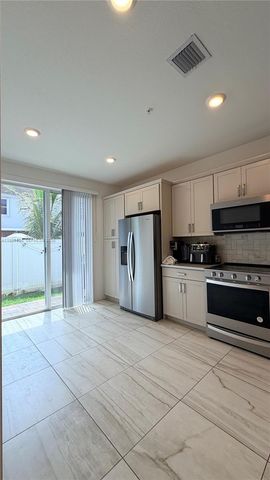 181 SW 170th Ave, Pembroke Pines, FL 33027