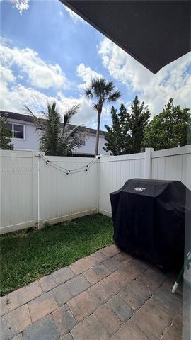 181 SW 170th Ave, Pembroke Pines, FL 33027
