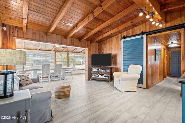 116 SE 55th Street, Oak Island, NC 28465