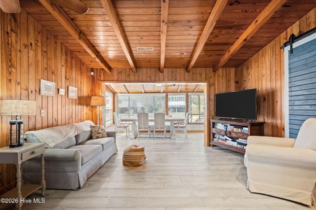 116 SE 55th Street, Oak Island, NC 28465