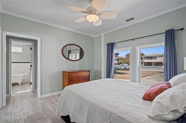 116 SE 55th Street, Oak Island, NC 28465