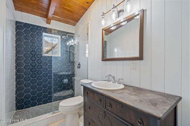 116 SE 55th Street, Oak Island, NC 28465