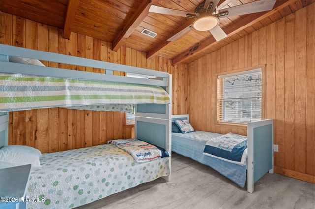 116 SE 55th Street, Oak Island, NC 28465