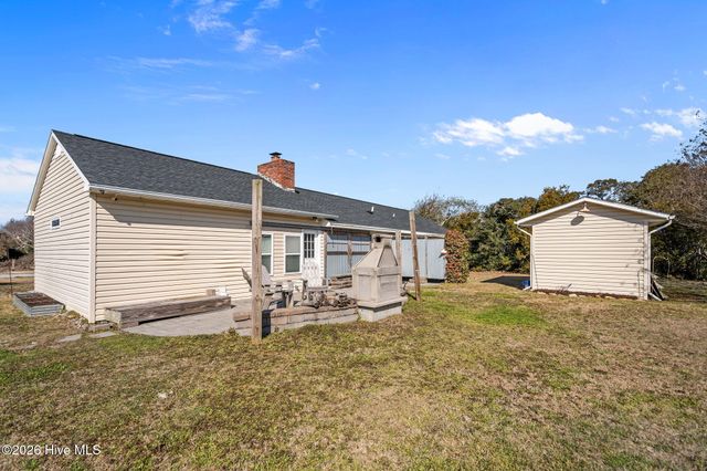 116 SE 55th Street, Oak Island, NC 28465