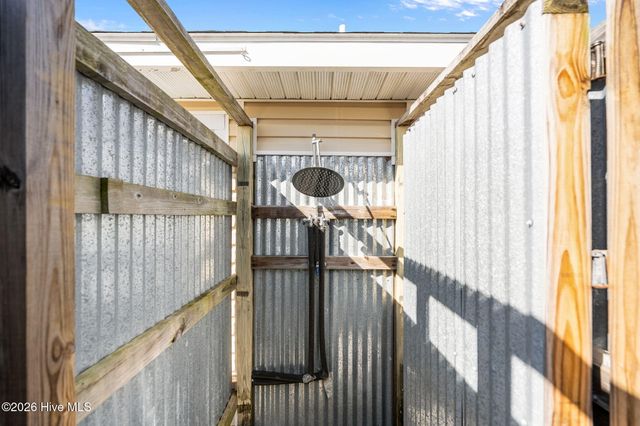 116 SE 55th Street, Oak Island, NC 28465