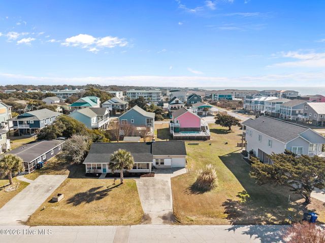 116 SE 55th Street, Oak Island, NC 28465