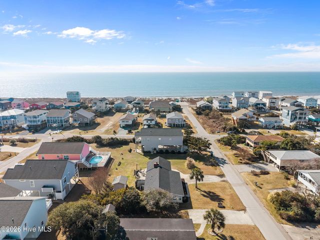 116 SE 55th Street, Oak Island, NC 28465