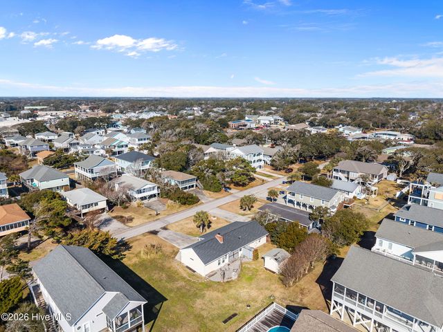 116 SE 55th Street, Oak Island, NC 28465