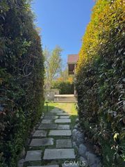 745 S Catalina Avenue, Pasadena, CA 91106