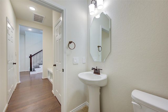 10329 Harmon Smith Dr, Houston, TX 77025
