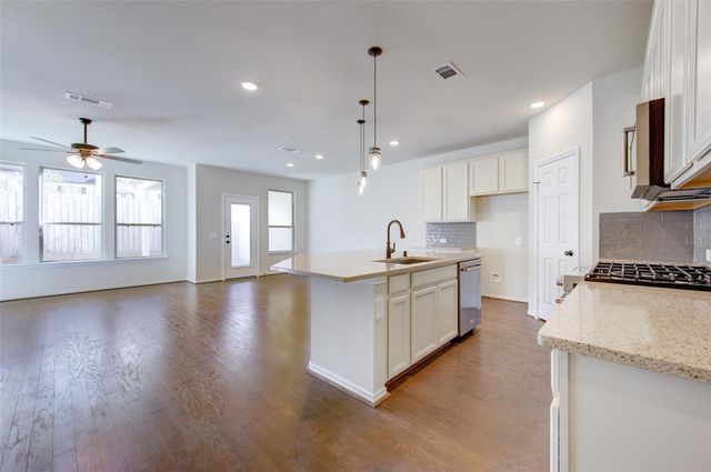 10329 Harmon Smith Dr, Houston, TX 77025