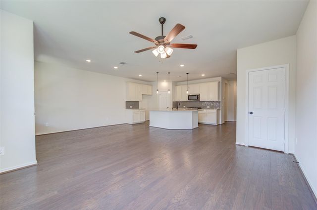 10329 Harmon Smith Dr, Houston, TX 77025