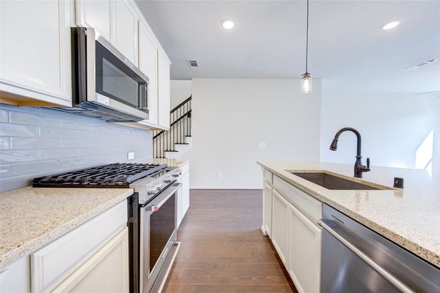 10329 Harmon Smith Dr, Houston, TX 77025