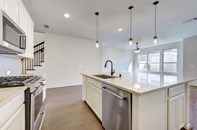10329 Harmon Smith Dr, Houston, TX 77025