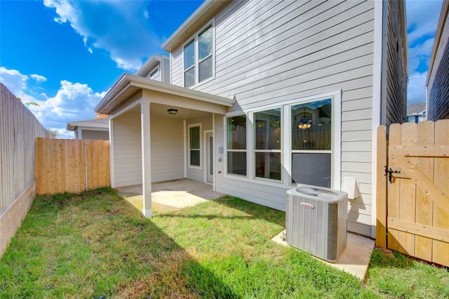 10329 Harmon Smith Dr, Houston, TX 77025