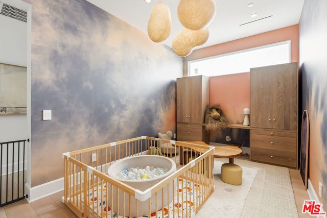 5926 Firefly Place, Los Angeles, CA 90094