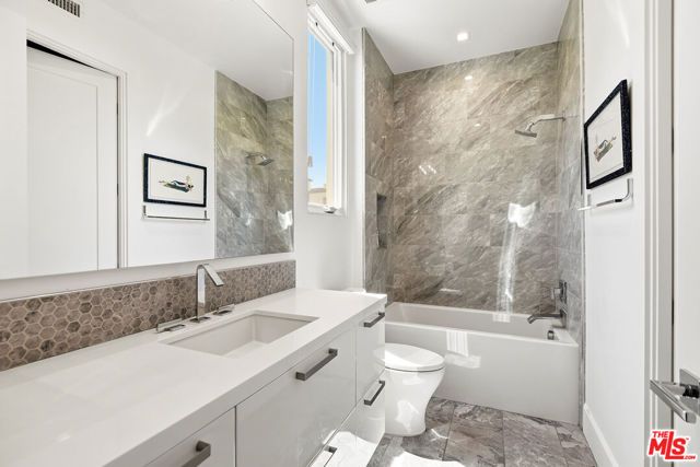 5926 Firefly Place, Los Angeles, CA 90094