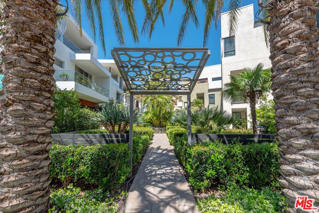 5926 Firefly Place, Los Angeles, CA 90094