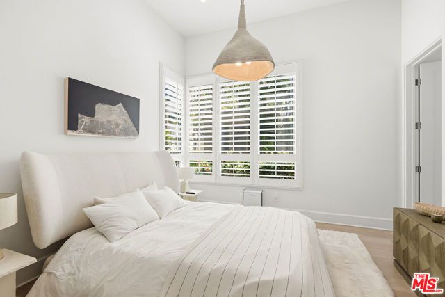 5926 Firefly Place, Los Angeles, CA 90094