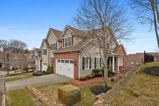 900 Lynnfield Street 37, Lynnfield, MA 01940