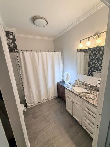 3862 Fairfield Avenue, Shreveport, LA 71106