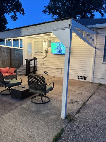3862 Fairfield Avenue, Shreveport, LA 71106