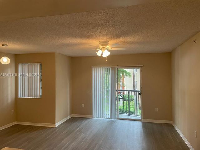 4195 N Haverhill Road 318, West Palm Beach, FL 33417