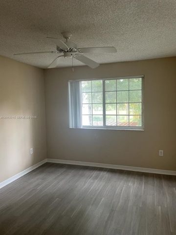 4195 N Haverhill Road 318, West Palm Beach, FL 33417